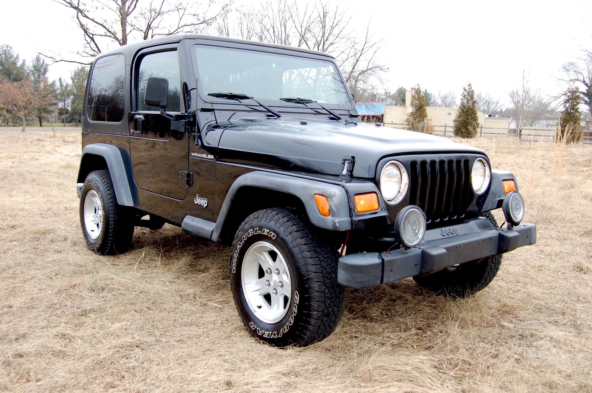 photo of 2002 Jeep Wrangler SE